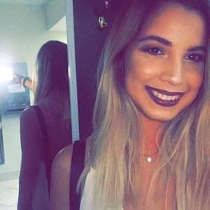 Meet your Posher, Lizbeth